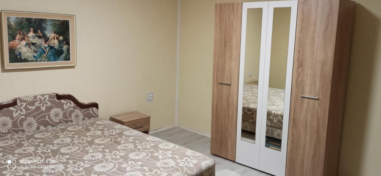 Guest House Vila Aleksa-apartman Bogutovac Extérieur photo